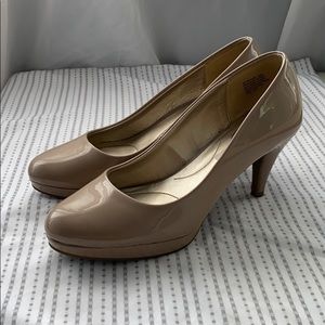 Patent Leather round toe heels